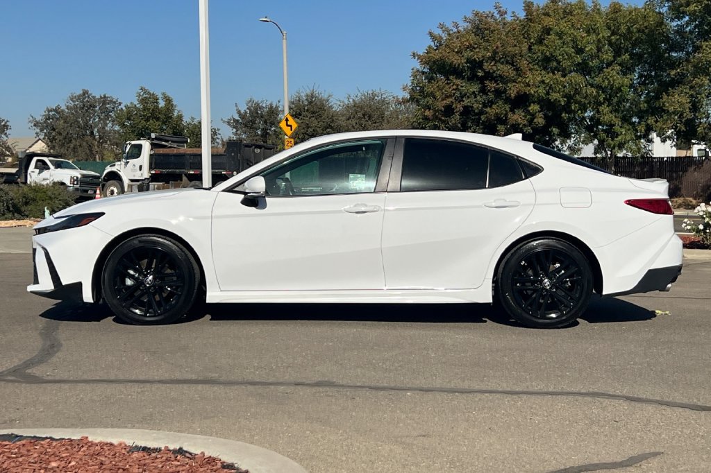 Certified 2026 Toyota Camry SE w/ Convenience Package FWD image 9
