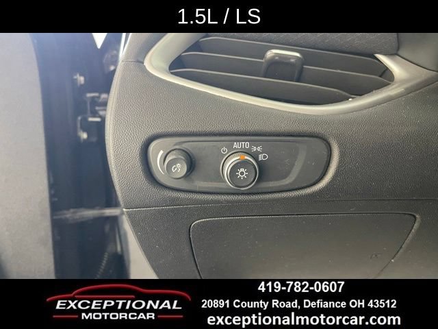 Used 2023 Chevrolet Malibu LS FWD image 36