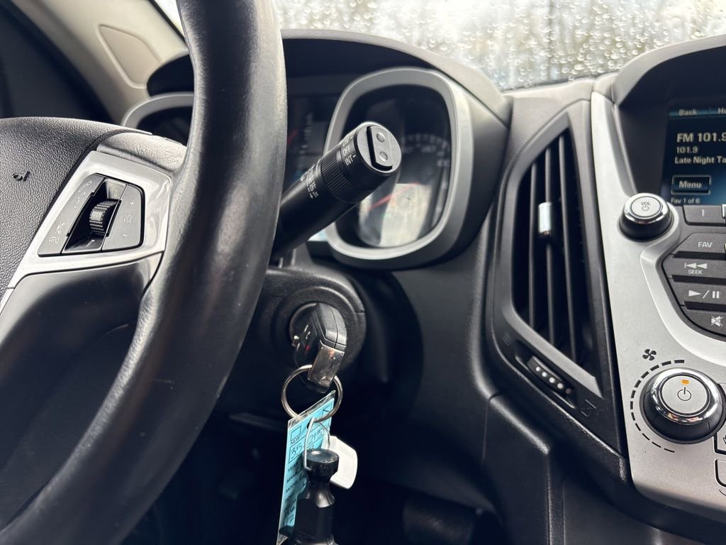 Used 2017 Chevrolet Equinox LT w/ Convenience Package image 38