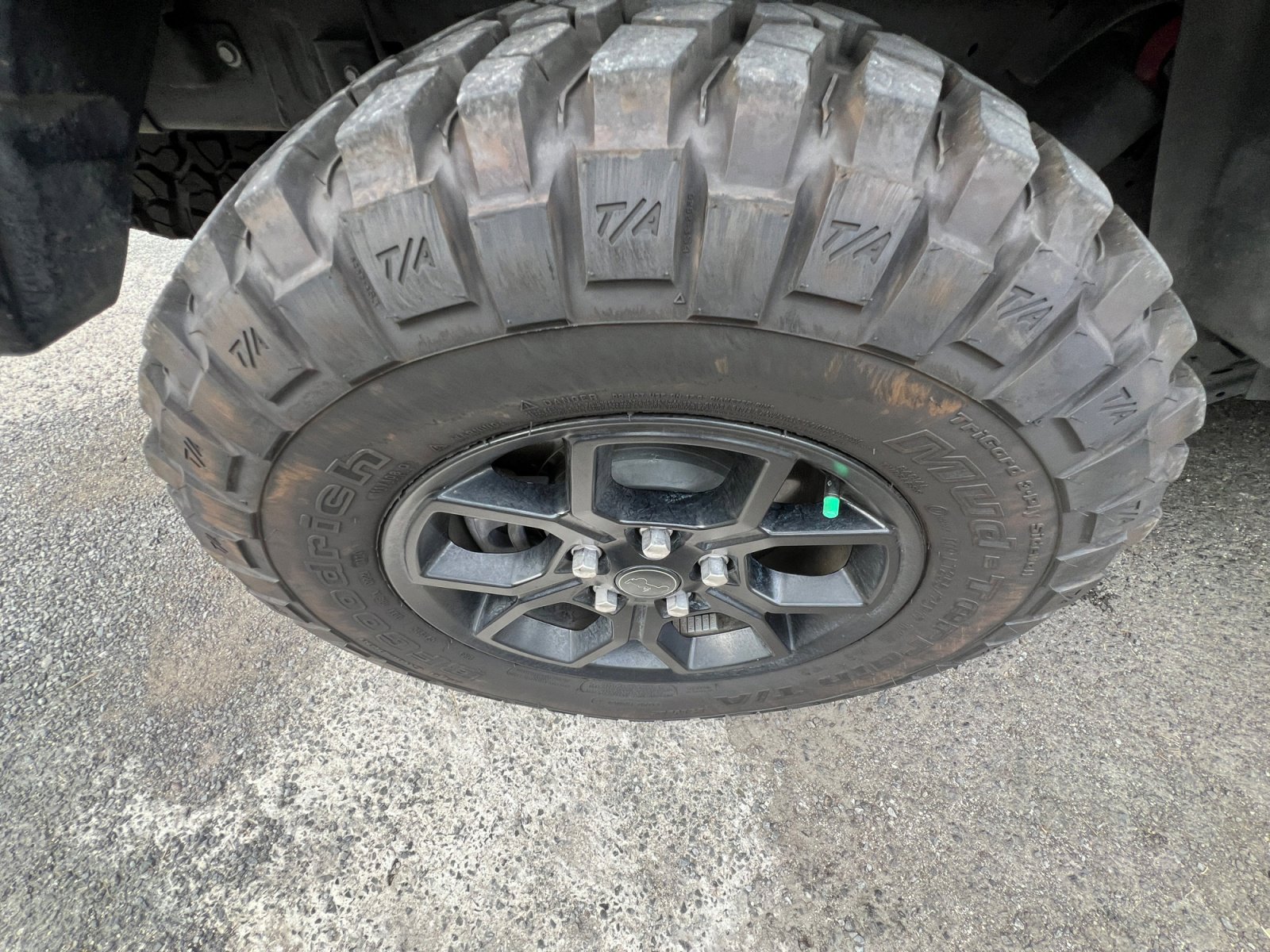 Used 2025 Jeep Gladiator Sport image 31