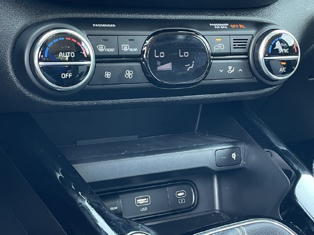 Used 2024 Kia Soul GT-Line FWD image 19