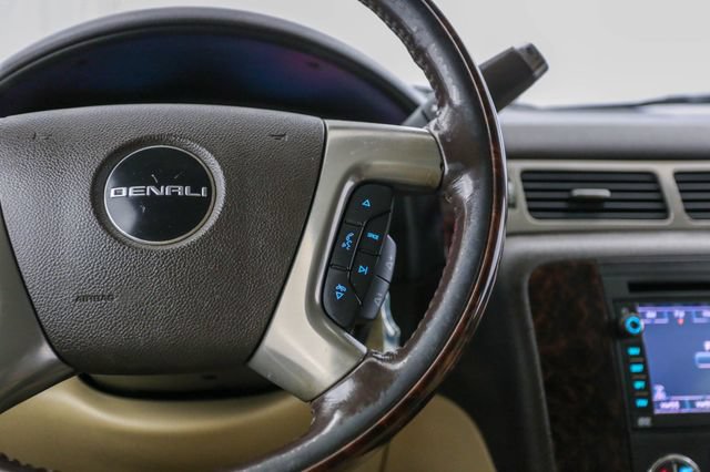 Used 2011 GMC Yukon XL Denali AWD/4WD image 53