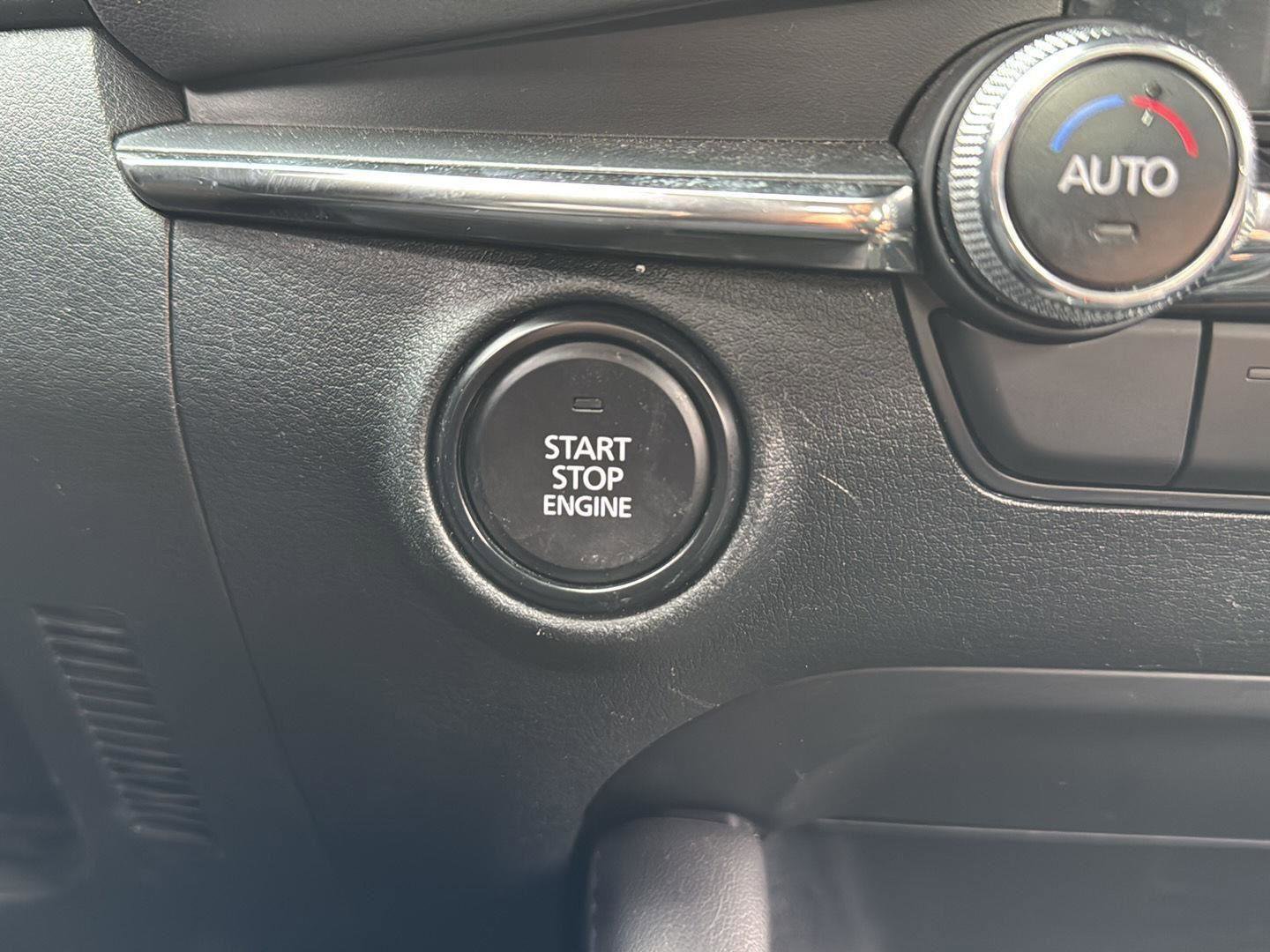 Used 2024 MAZDA MAZDA3 s image 24