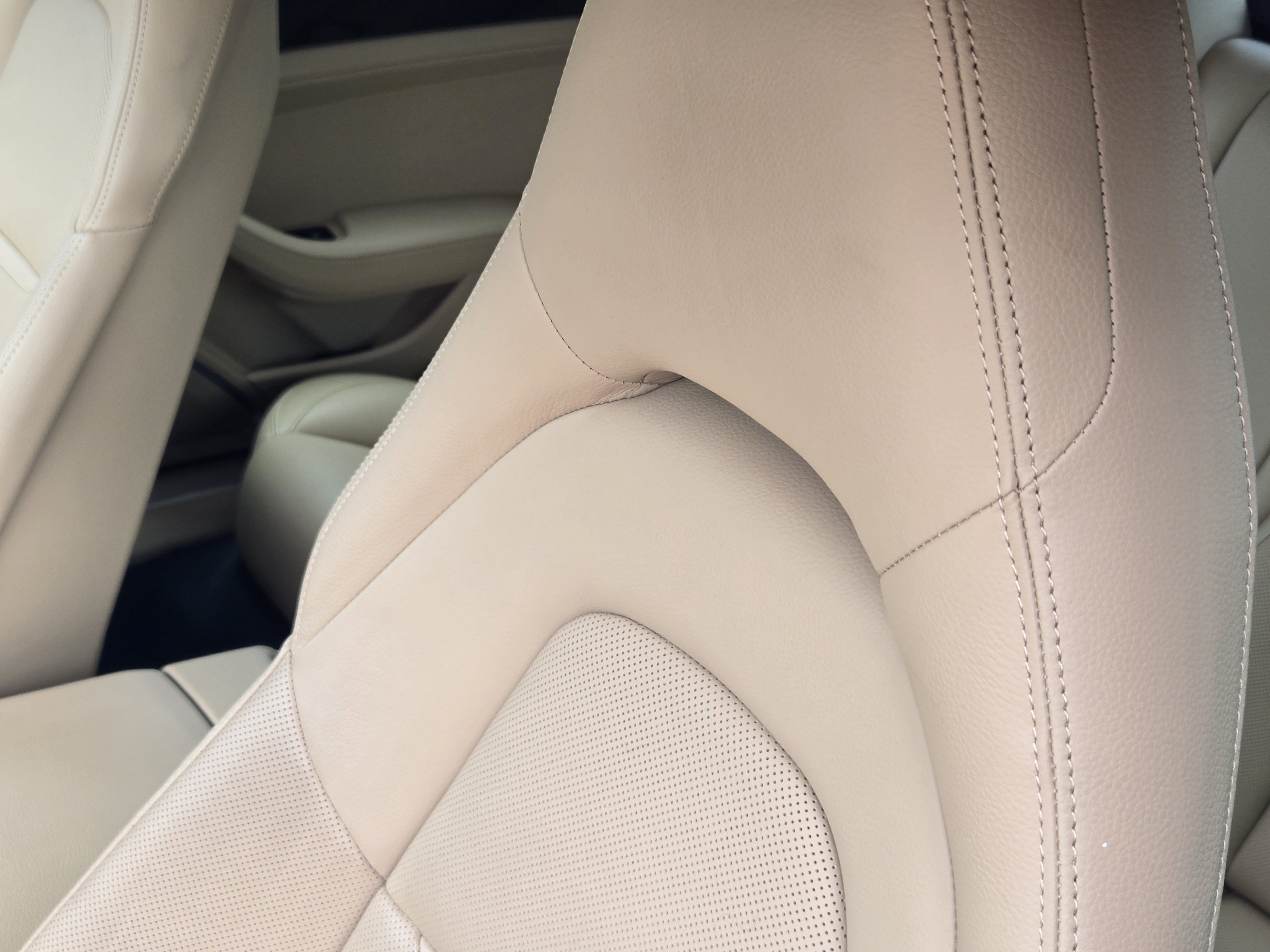 Used 2022 Porsche Panamera image 20