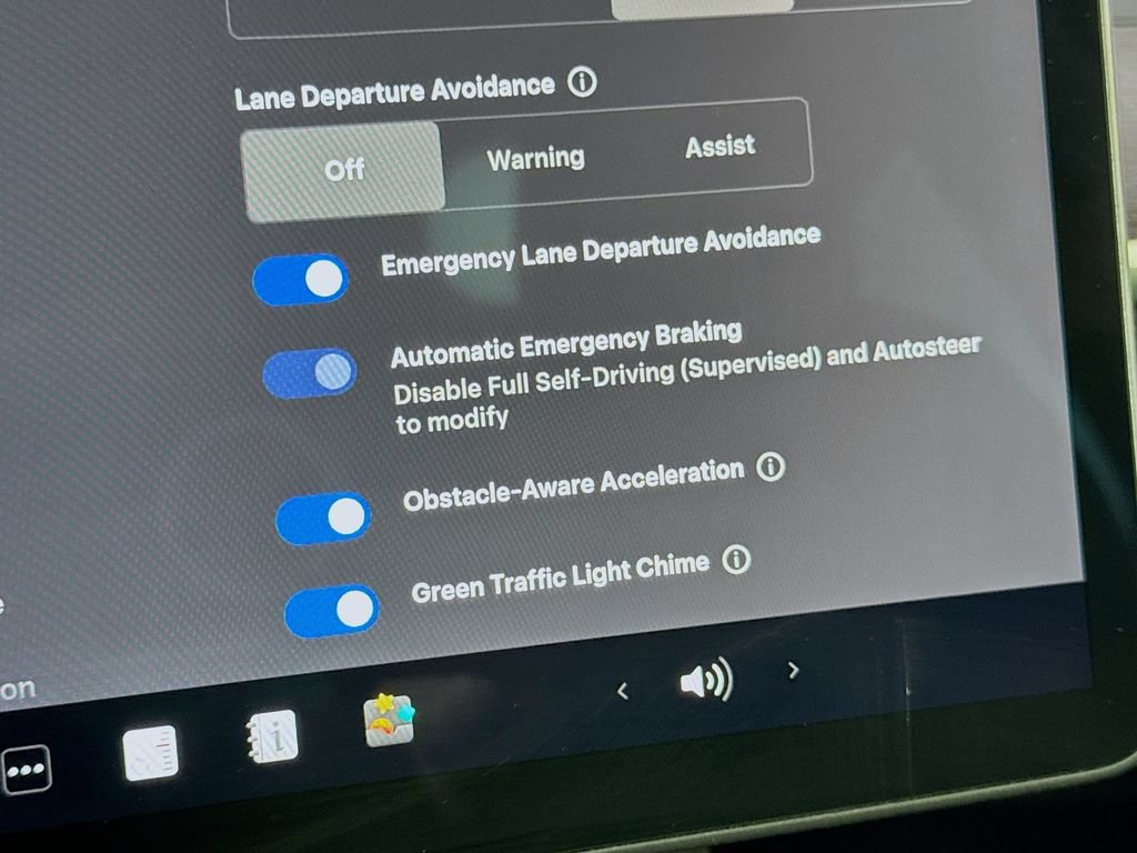 Used 2022 Tesla Model Y Performance AWD/4WD image 19