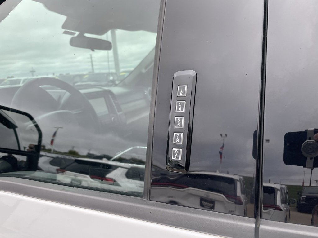 Used 2020 Ford F250 XLT w/ XLT Premium Package image 60