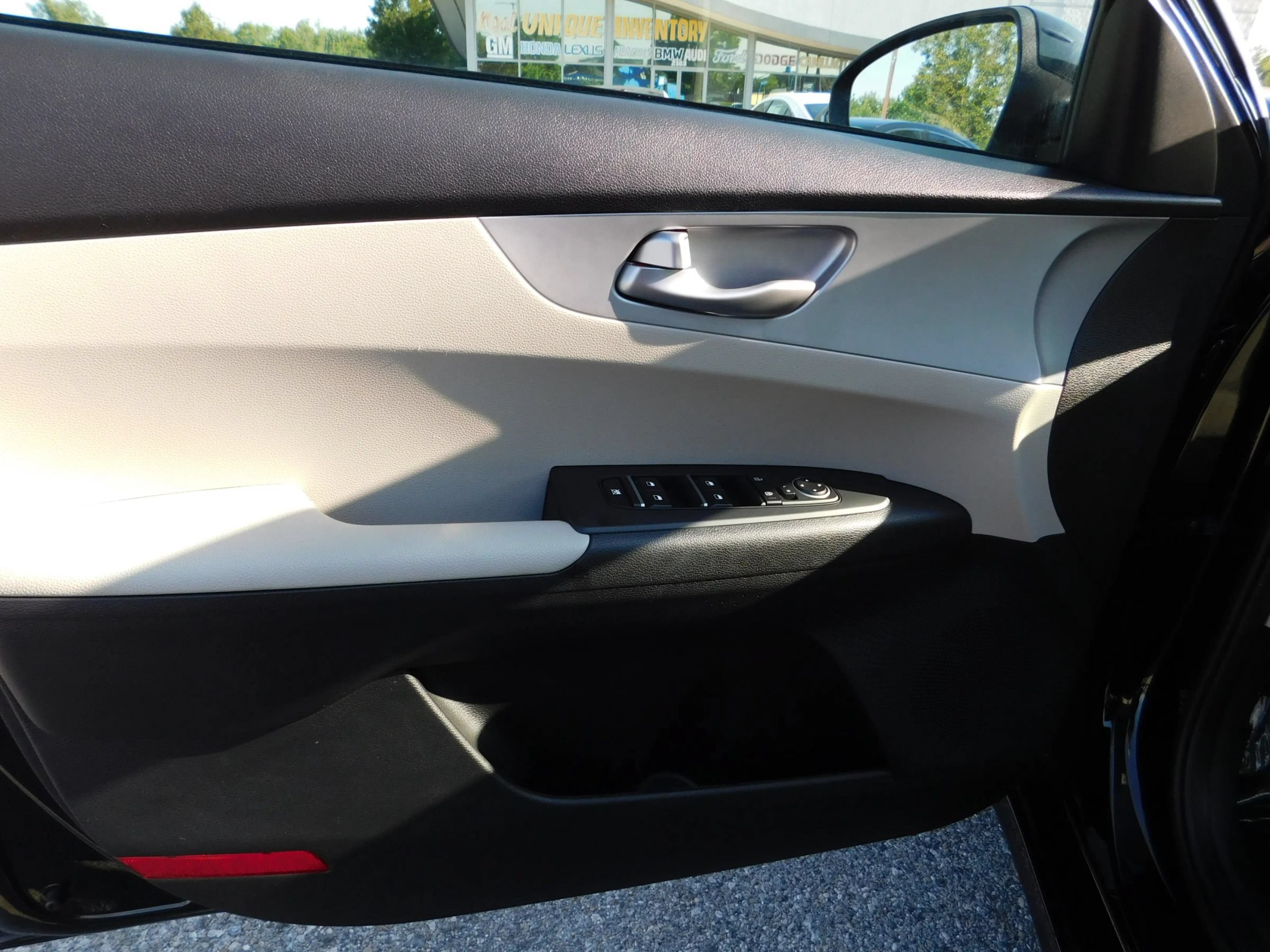 Used 2023 Kia Forte LXS FWD image 13