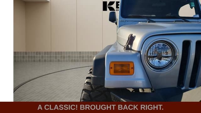 Used 2004 Jeep Wrangler 4WD image 11