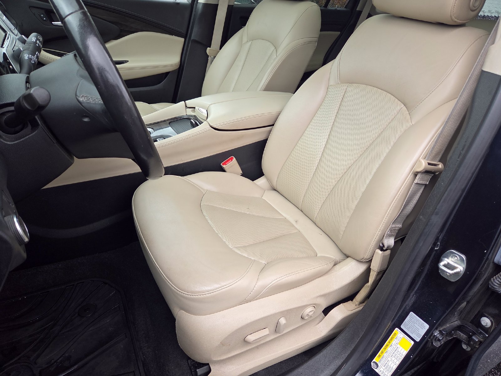 Used 2020 Buick Envision Premium AWD/4WD image 23