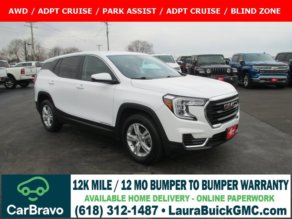 Used 2023 GMC Terrain SLE image 1