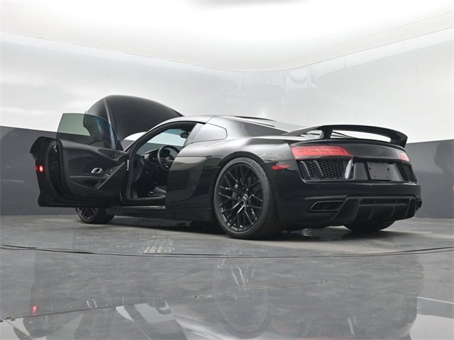 Used 2017 Audi R8 V10 plus image 64