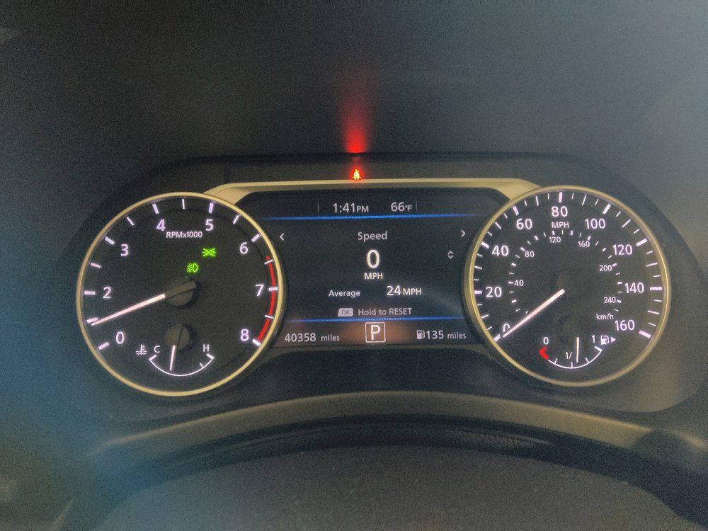Used 2023 Nissan Sentra SR w/ SR Premium Package FWD image 23