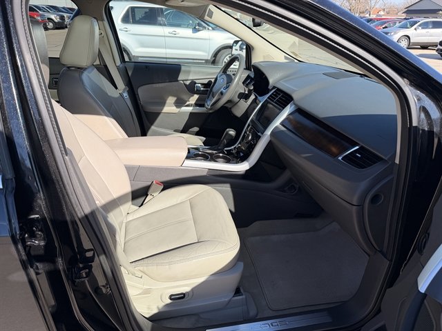 Used 2011 Ford Edge Limited w/ 302A Rapid Spec Order Code AWD/4WD image 3