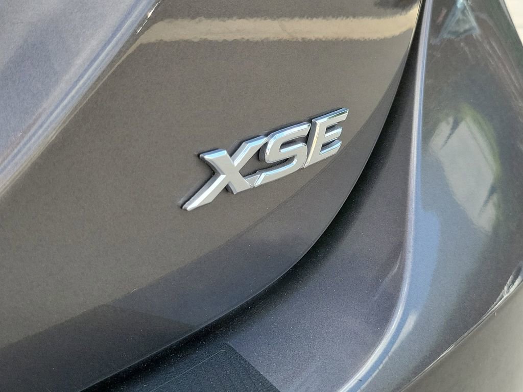 Used 2020 Toyota Camry XSE w/ Driver Assist Package FWD image 8