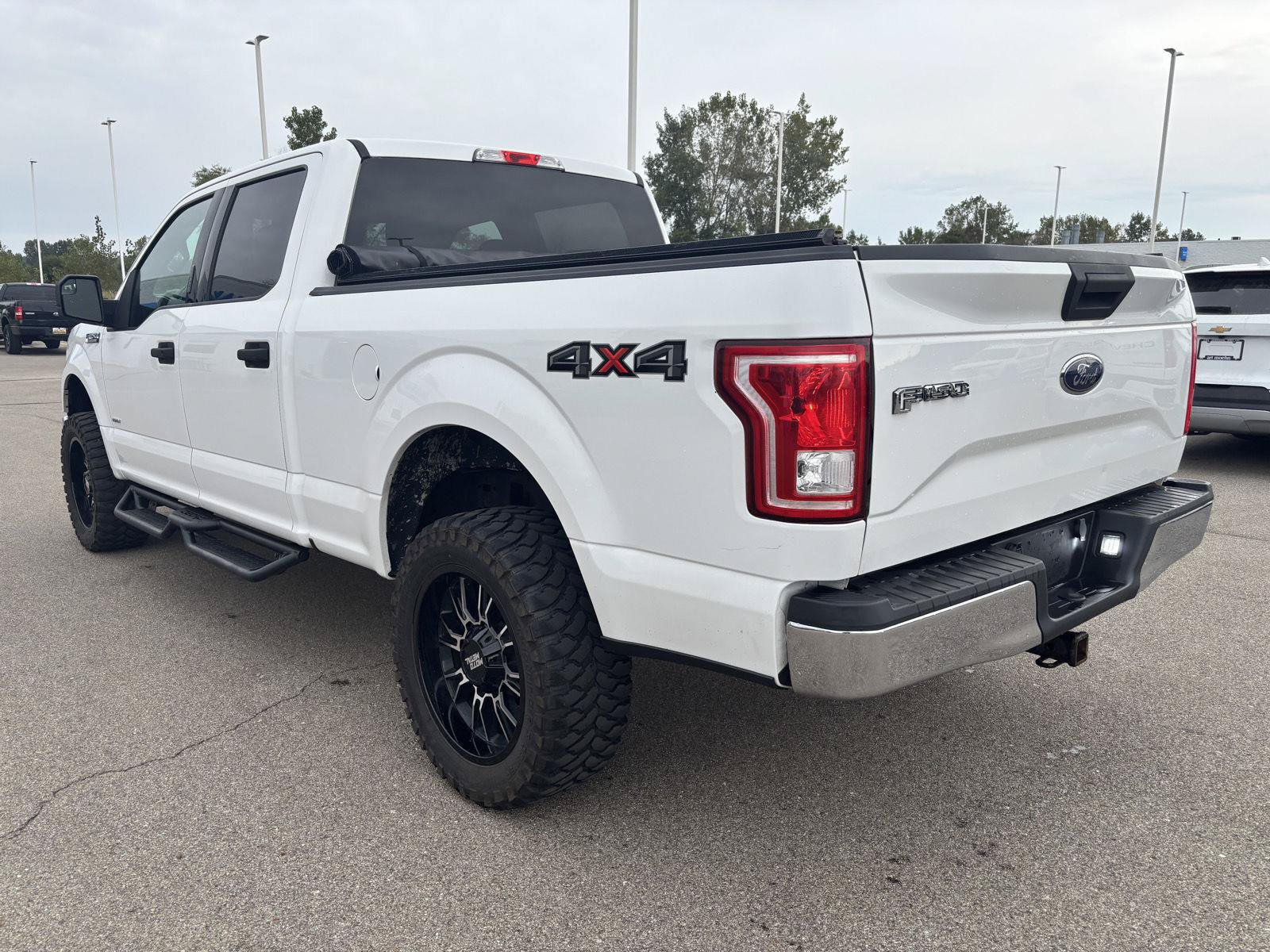 Used 2017 Ford F150 XLT AWD/4WD image 3