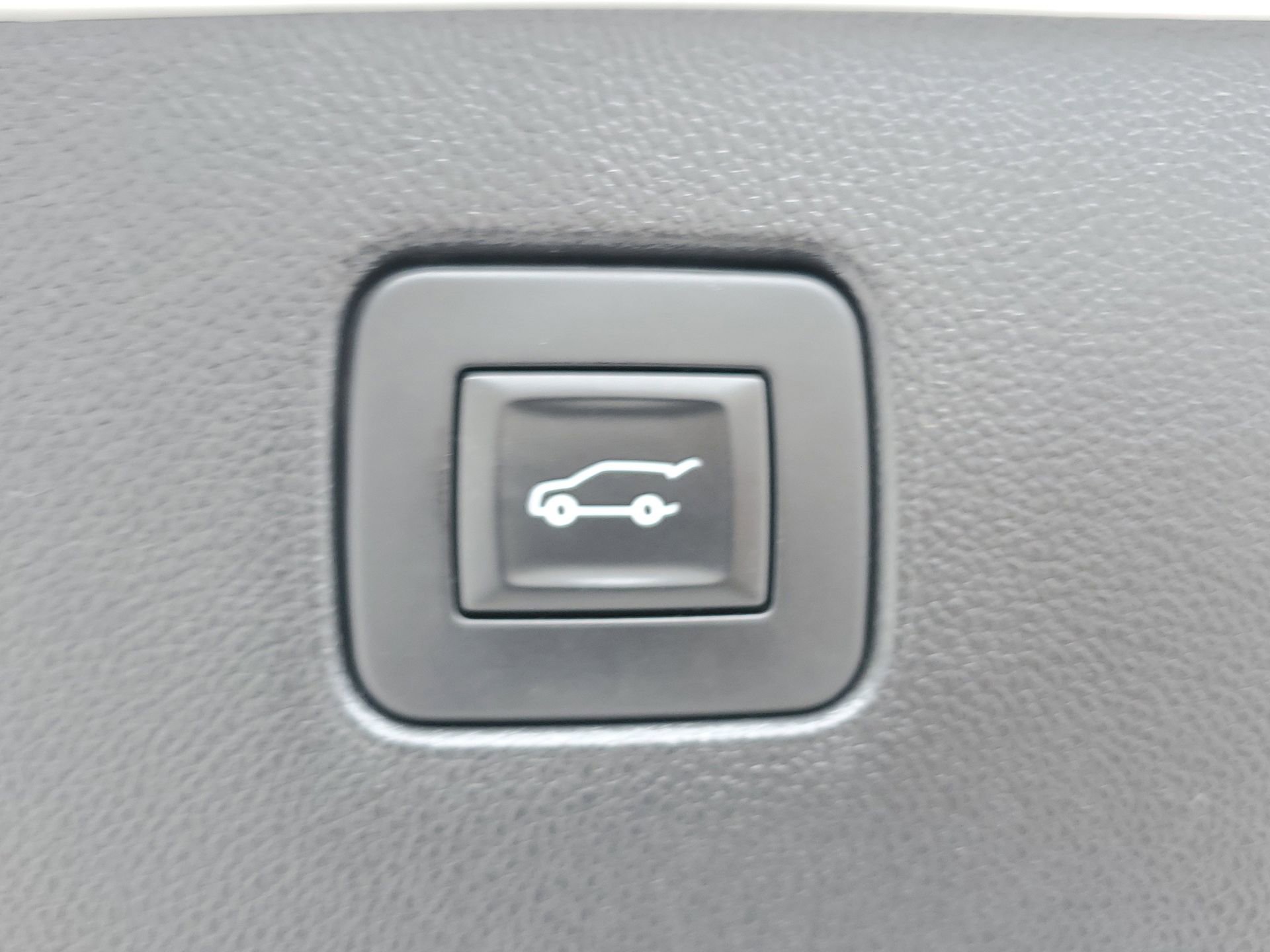 Certified 2025 Buick Envista Sport Touring w/ Convenience I Package image 11