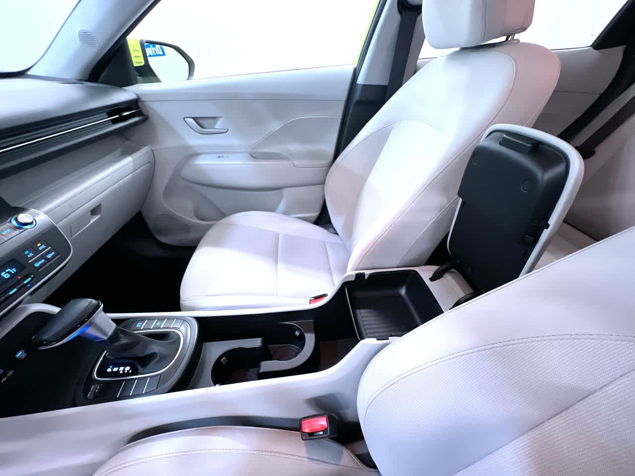 Used 2024 Hyundai Kona SEL FWD image 30
