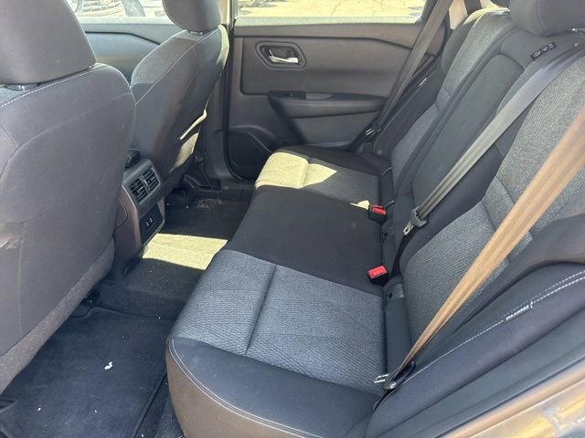 Used 2024 Nissan Rogue SV FWD image 14