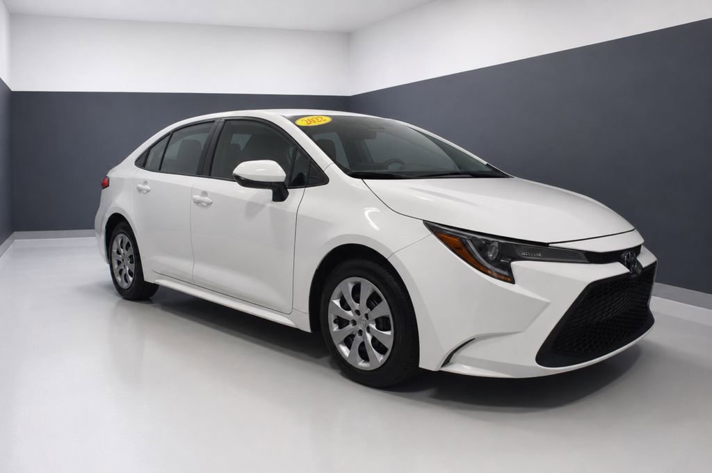 Used 2022 Toyota Corolla LE FWD image 7