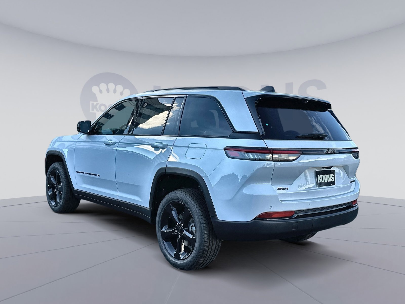 New 2025 Jeep Grand Cherokee Limited w/ Luxury Tech Group II image 4