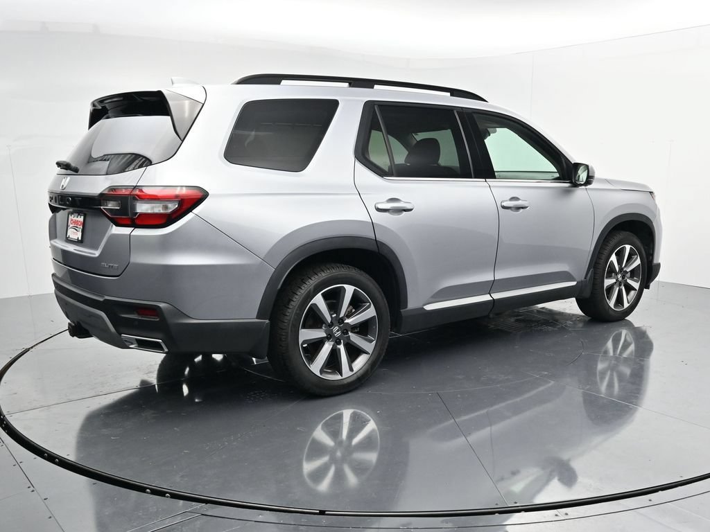 Used 2024 Honda Pilot Elite image 8
