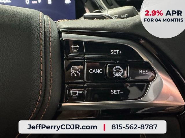 New 2026 Jeep Grand Cherokee Summit w/ Obsidian Package AWD/4WD image 14