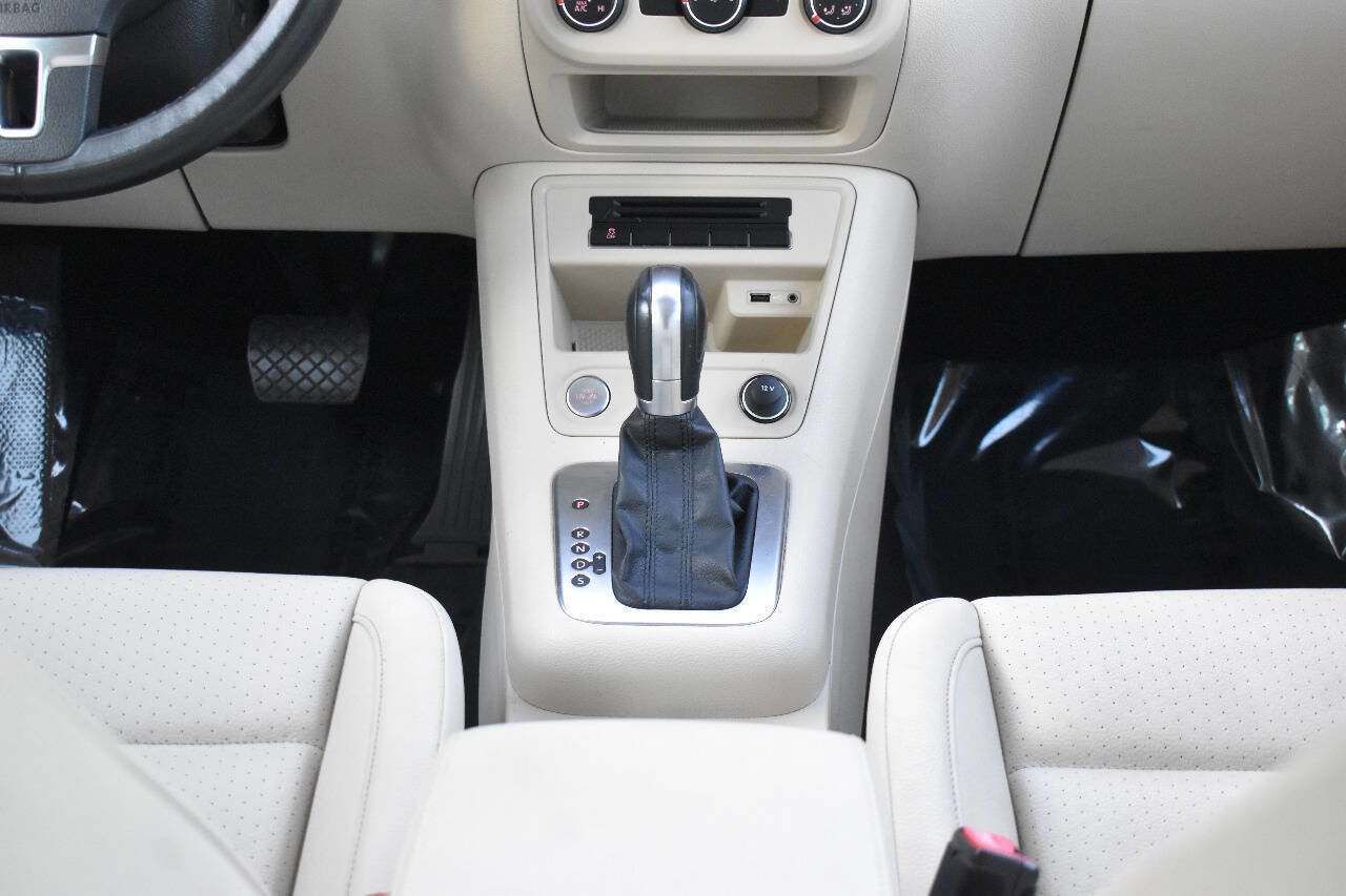 Used 2016 Volkswagen Tiguan SE image 29