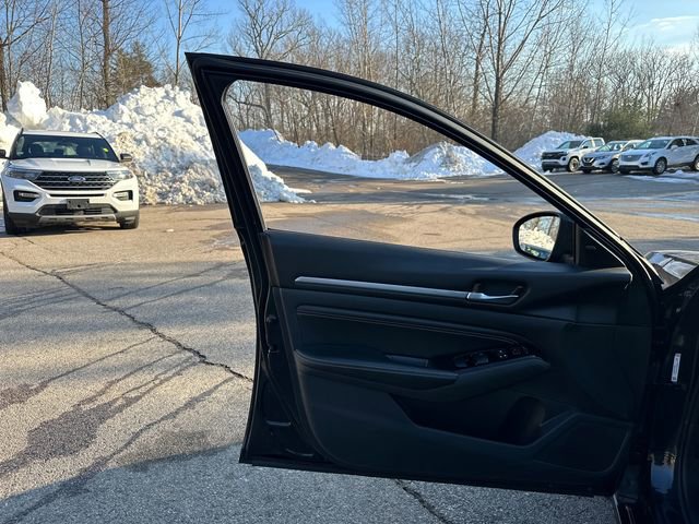 Used 2021 Nissan Altima 2.5 SV w/ SV Premium Package image 20