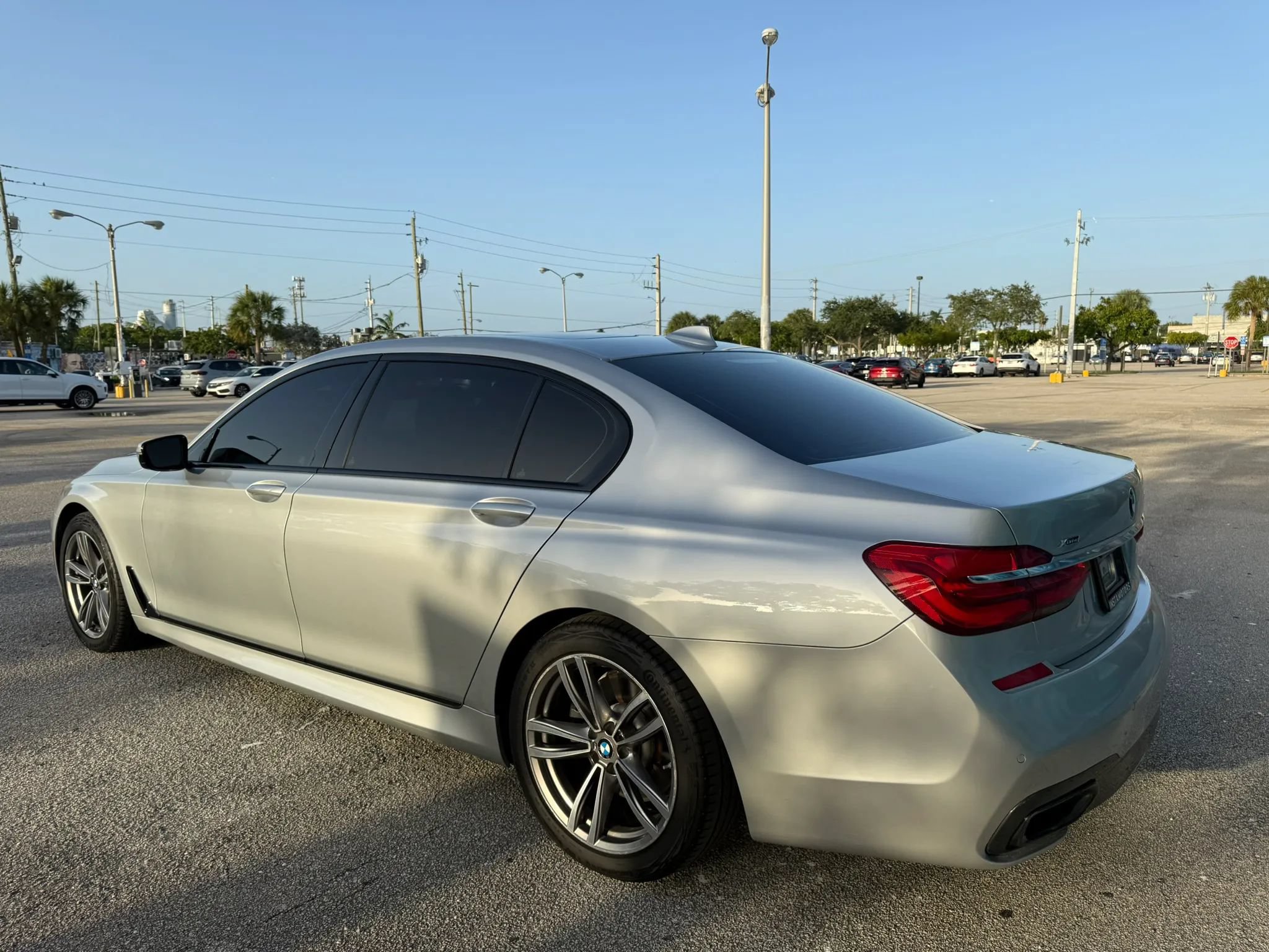 Used 2017 BMW 740i xDrive AWD/4WD image 31