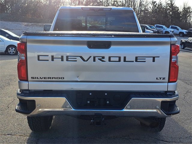 Used 2020 Chevrolet Silverado 2500 LTZ w/ Technology Package image 4