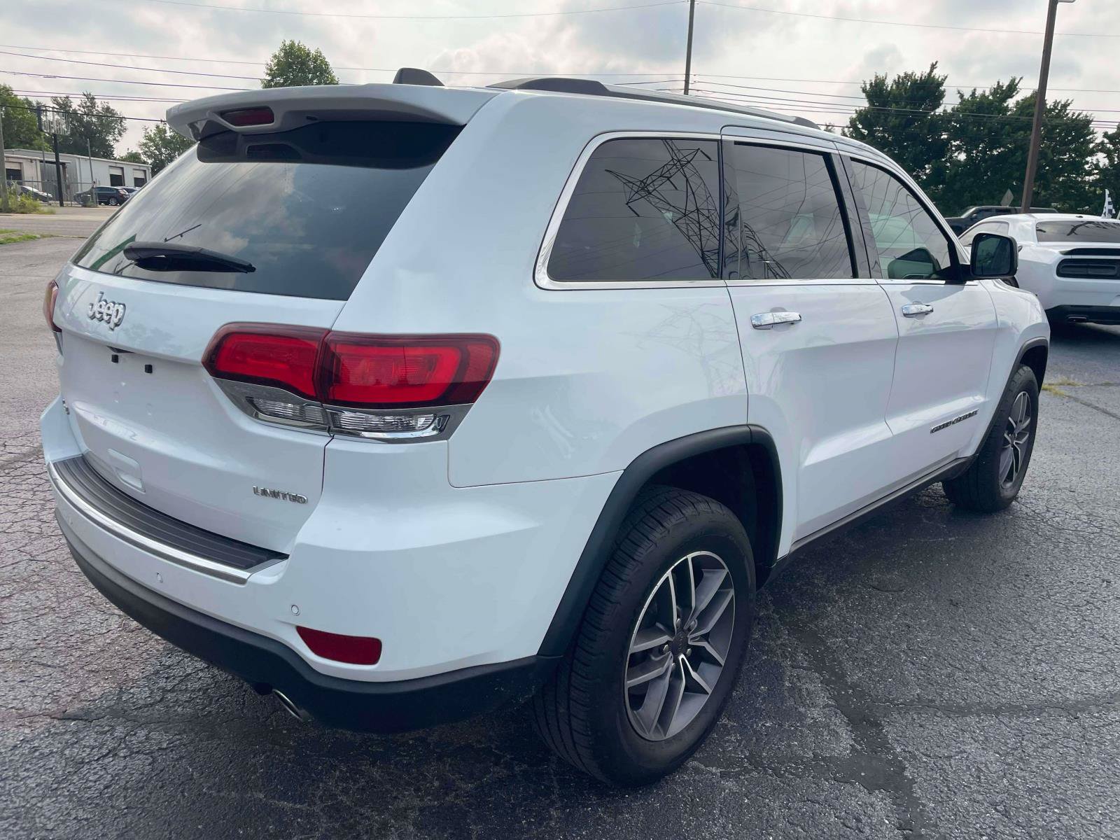 Used 2021 Jeep Grand Cherokee Limited w/ Sun & Sound Group AWD/4WD image 10