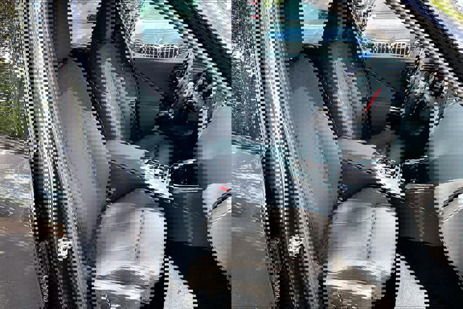 Certified 2025 BMW X3 M50 w/ Premium Package image 9