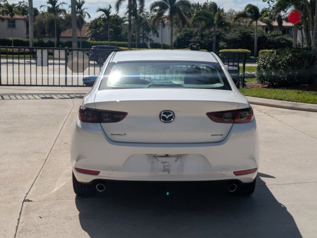 Used 2020 MAZDA MAZDA3 Sedan w/ Select Package image 6
