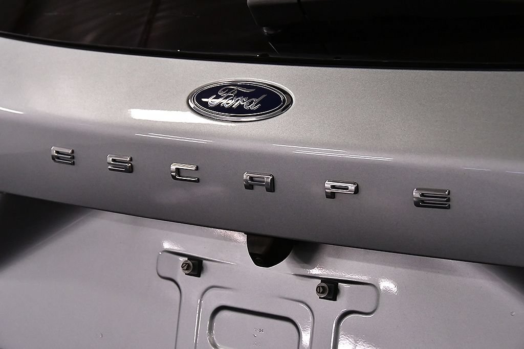 Used 2023 Ford Escape Active w/ Tech Pack #1 AWD/4WD image 11