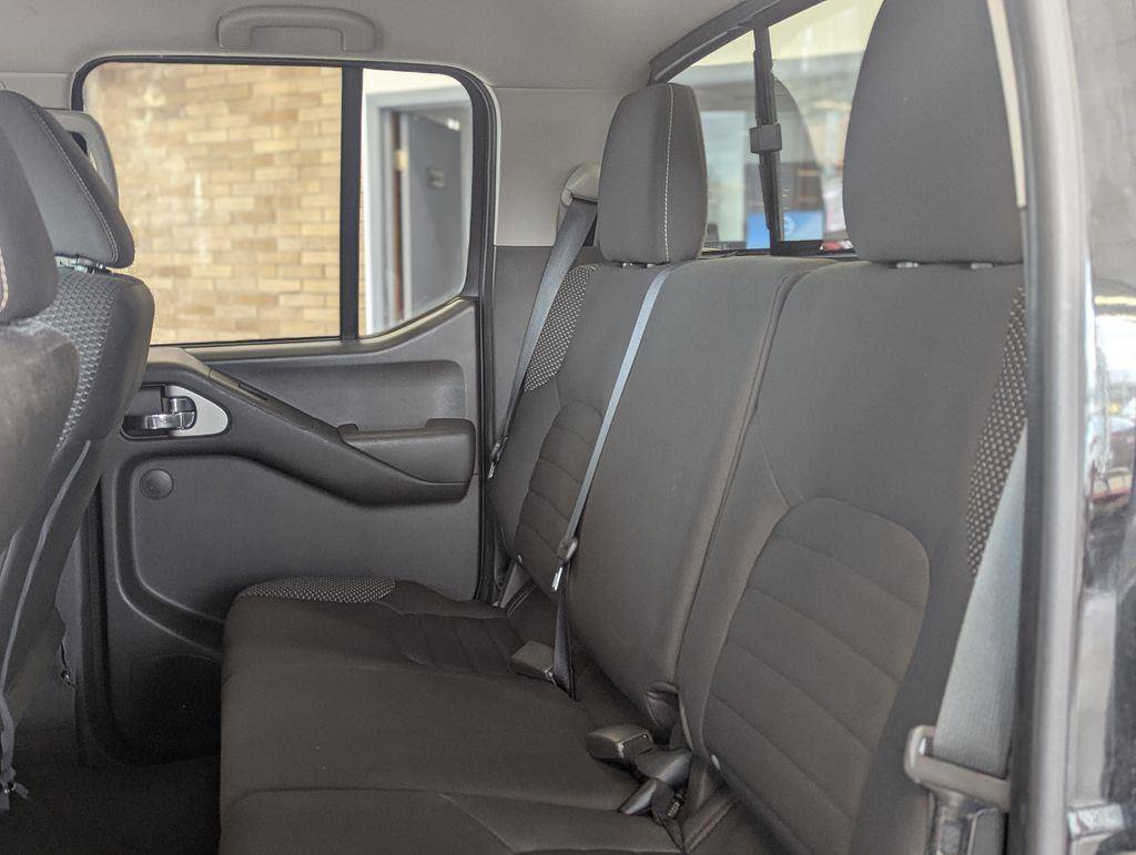 Used 2019 Nissan Frontier PRO-4X AWD/4WD image 17