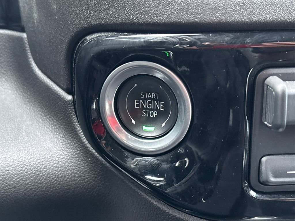 Used 2024 Chevrolet Silverado 1500 RST w/ Z71 Off-Road Package image 32