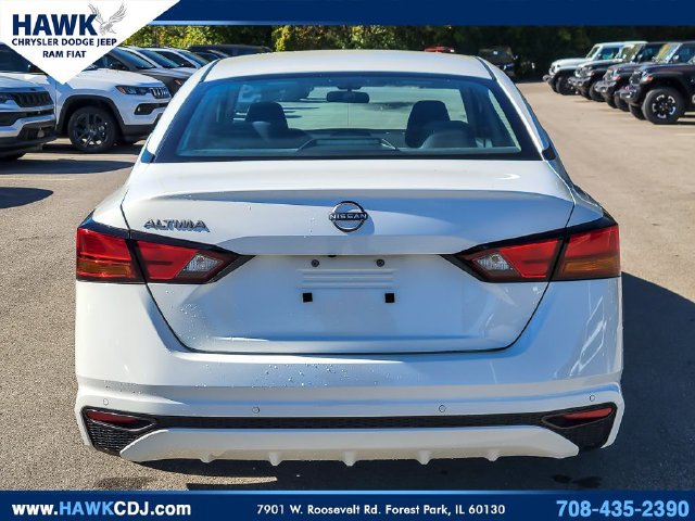 Used 2024 Nissan Altima 2.5 S FWD image 5