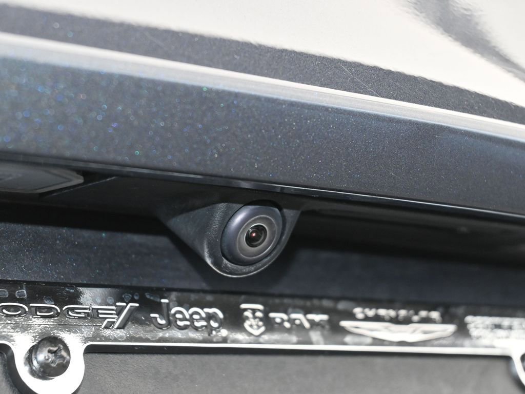 Used 2022 Tesla Model Y Performance image 31