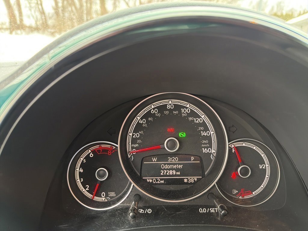 Used 2017 Volkswagen Beetle 1.8T Classic image 14