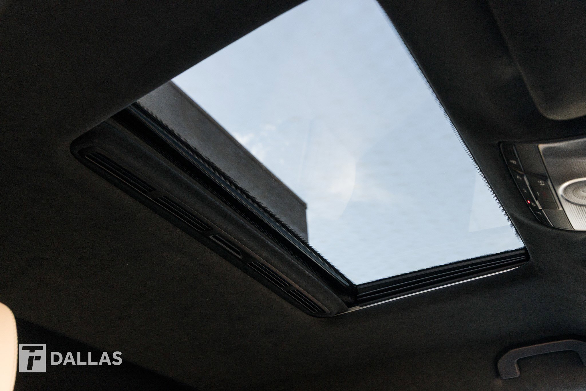 Used 2023 Mercedes-Benz G 550 image 42