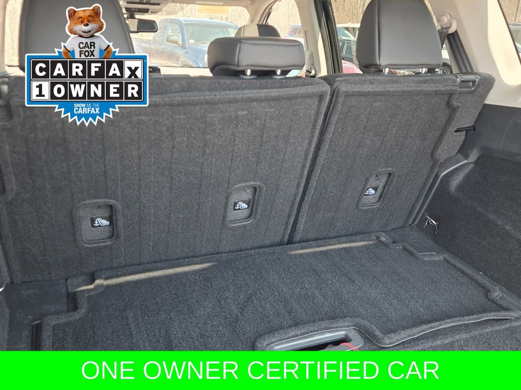 Used 2024 Nissan Pathfinder S AWD/4WD image 11