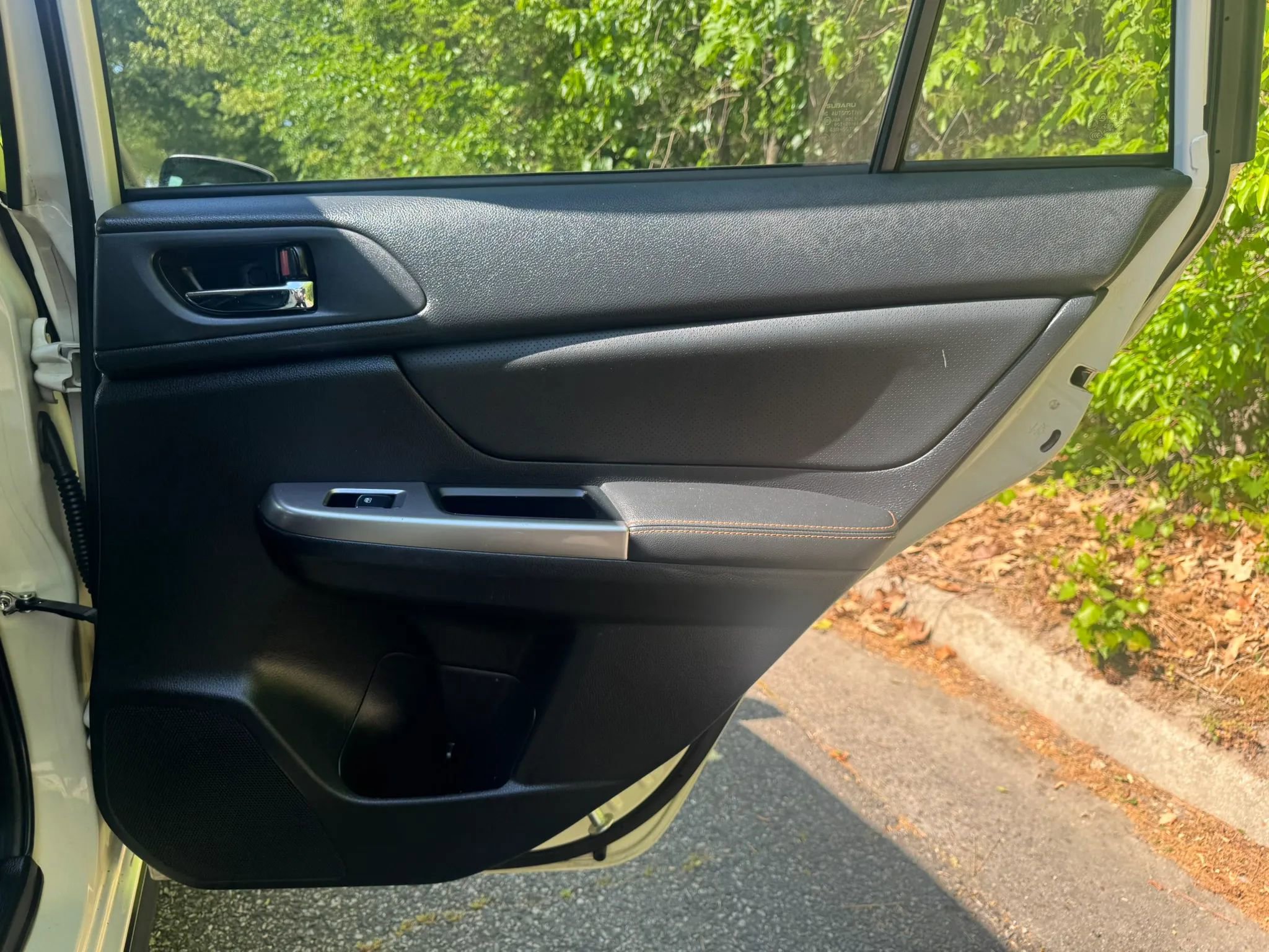 Used 2016 Subaru Crosstrek 2.0i Limited AWD/4WD image 13