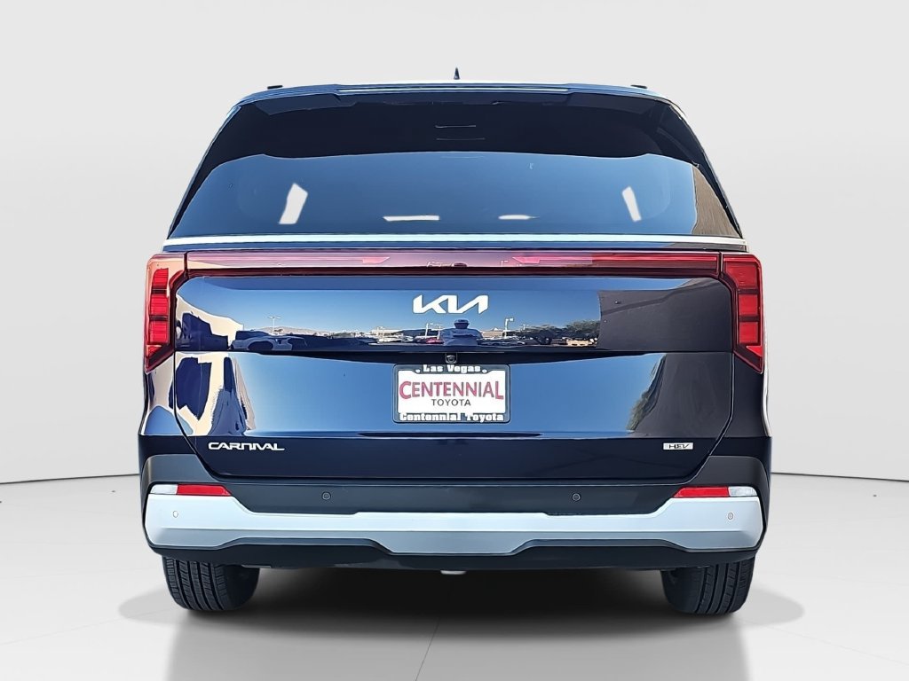 Used 2026 Kia Carnival EX FWD image 6