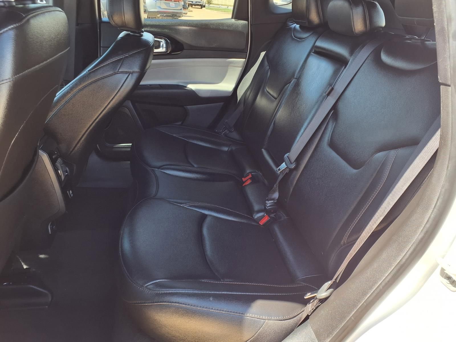 Used 2024 Jeep Compass Limited image 25