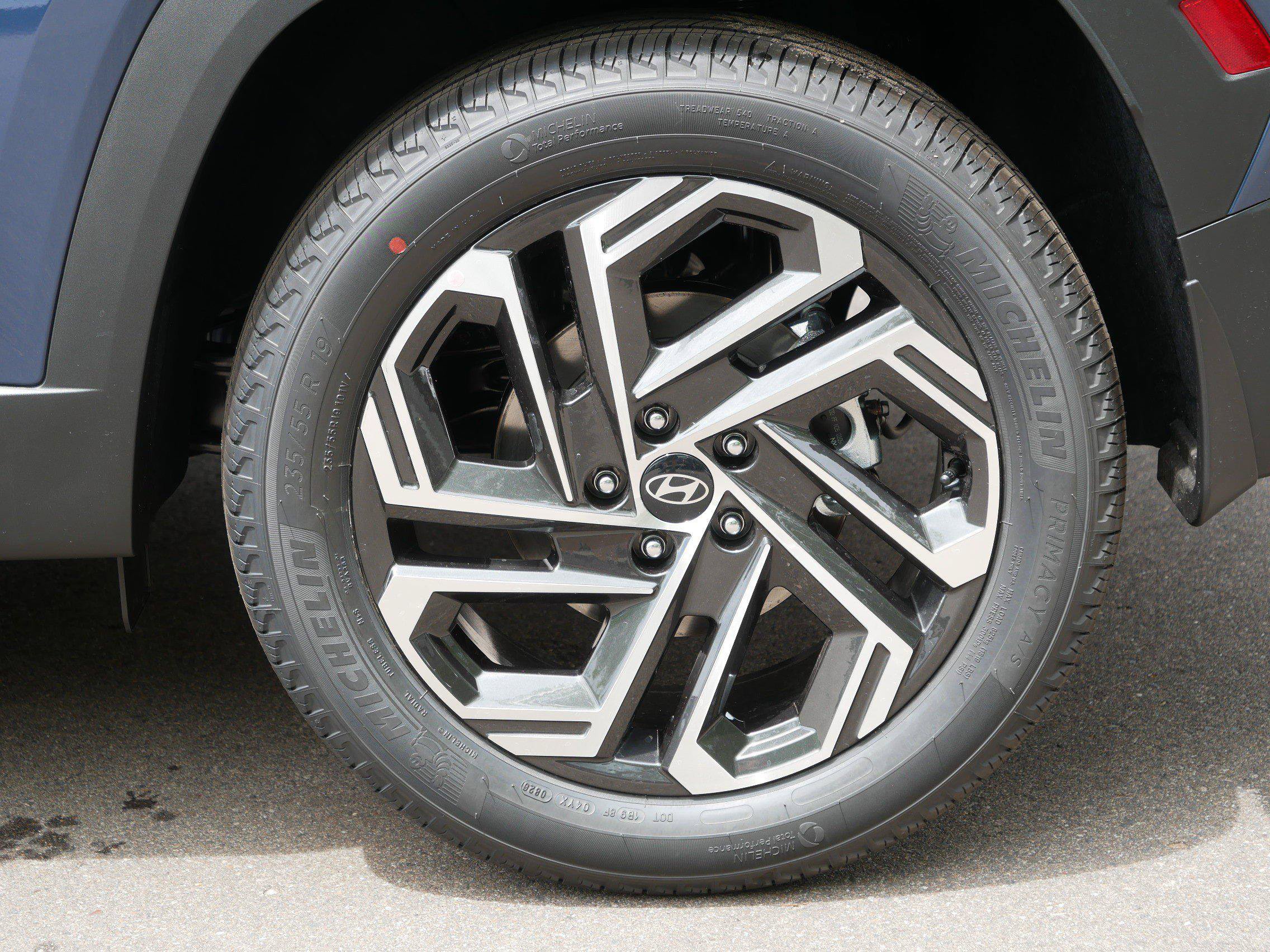 New 2026 Hyundai Tucson SEL Plus AWD/4WD image 4