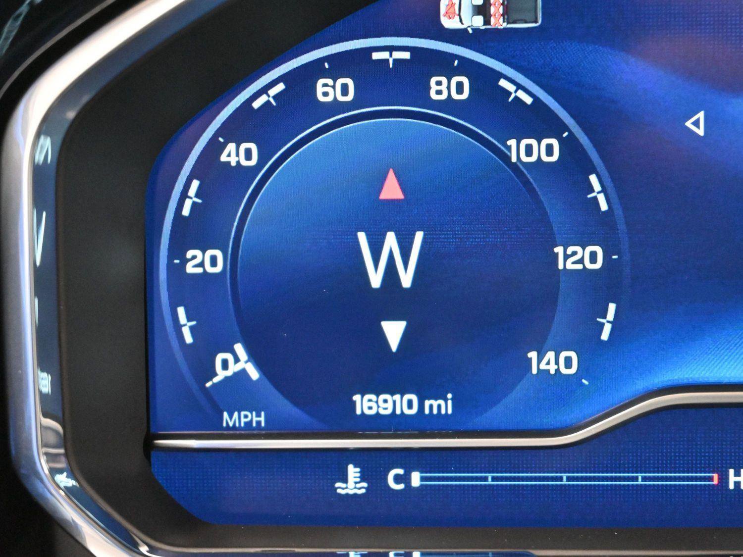 Used 2025 Chevrolet Silverado 1500 High Country w/ Technology Package AWD/4WD image 20