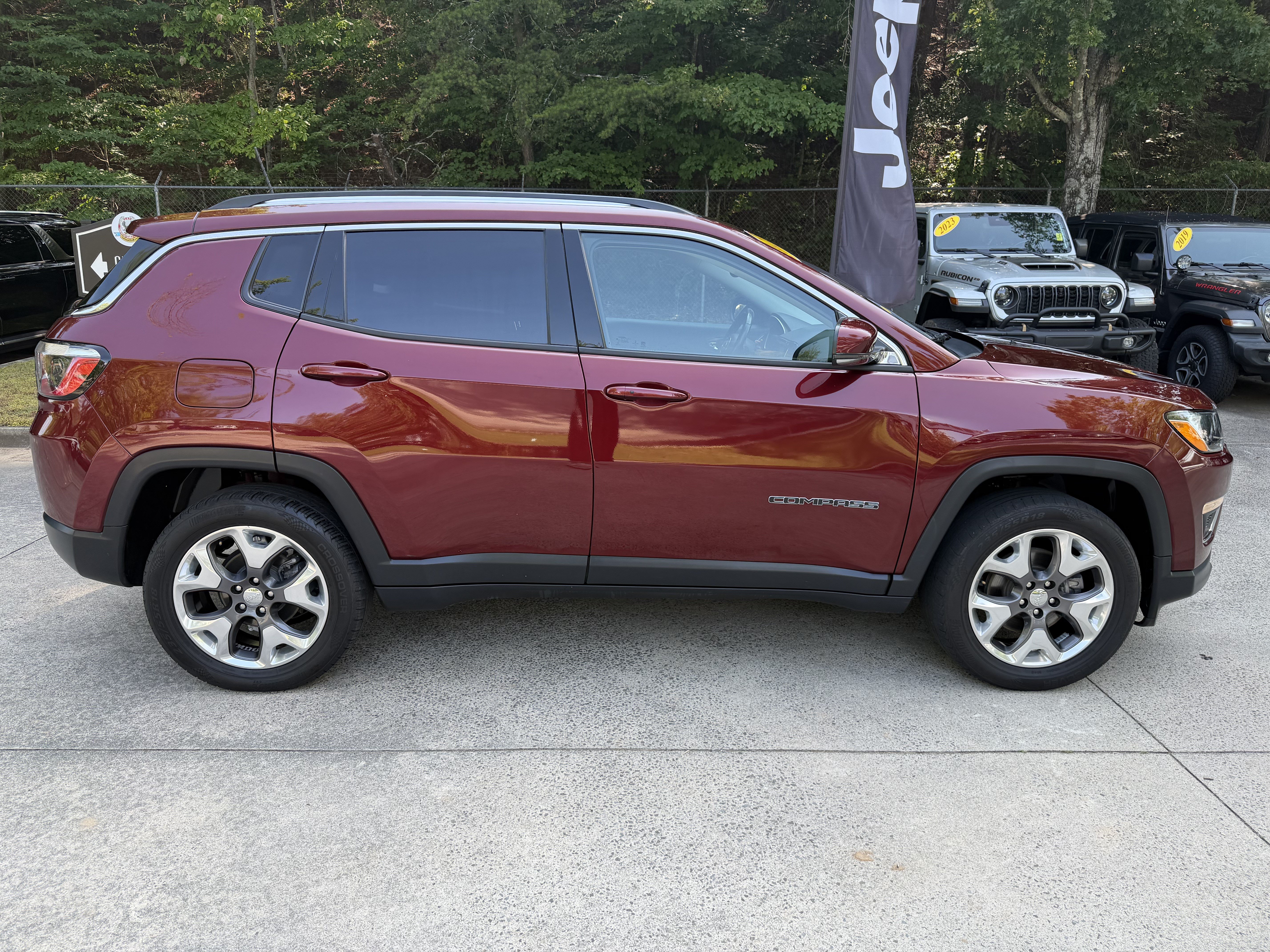 Used 2021 Jeep Compass Limited AWD/4WD image 8