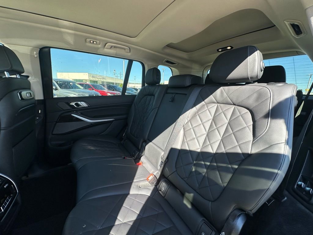 Certified 2023 BMW X7 xDrive40i w/ Premium Package image 27
