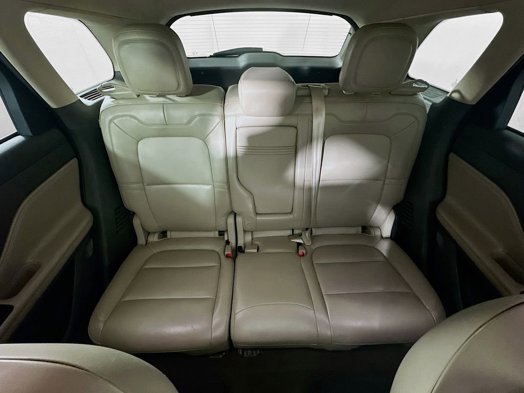 Used 2021 Lincoln Corsair FWD image 13