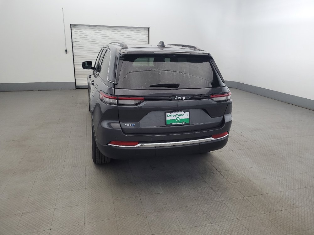 Used 2022 Jeep Grand Cherokee Limited 4xe w/ Luxury Tech Group II AWD/4WD image 6